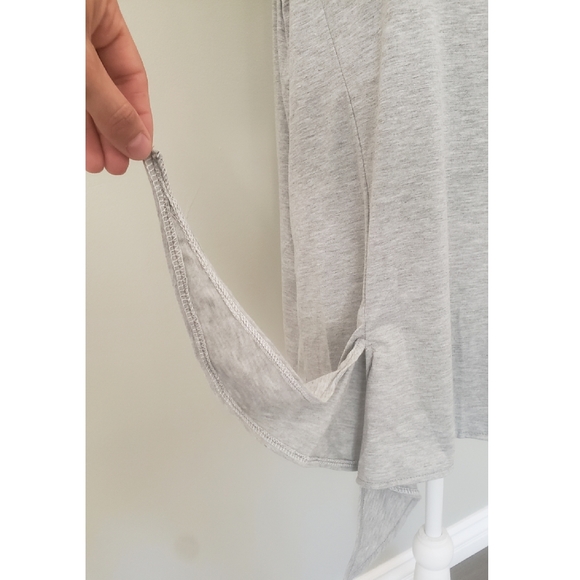 Cute Grey T-shirt Size M - Picture 3 of 6